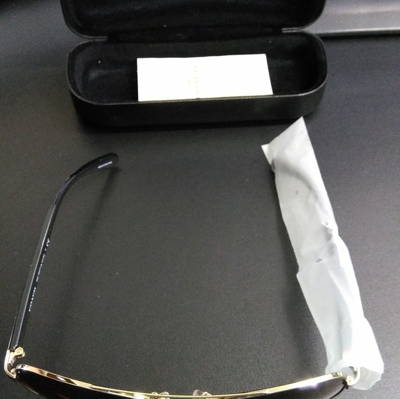 Coach Aviator Style Sunglasses - Picture 4 of 11